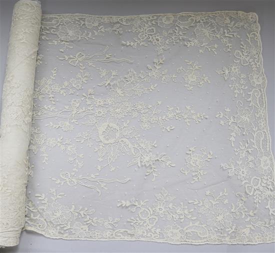 An Edwardian needle-run lace stole